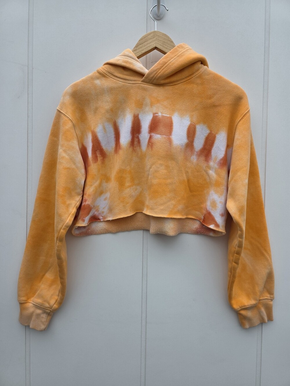 TNA Aritzia Perfect Crop Tie Dye Hoodie Orange White Small
